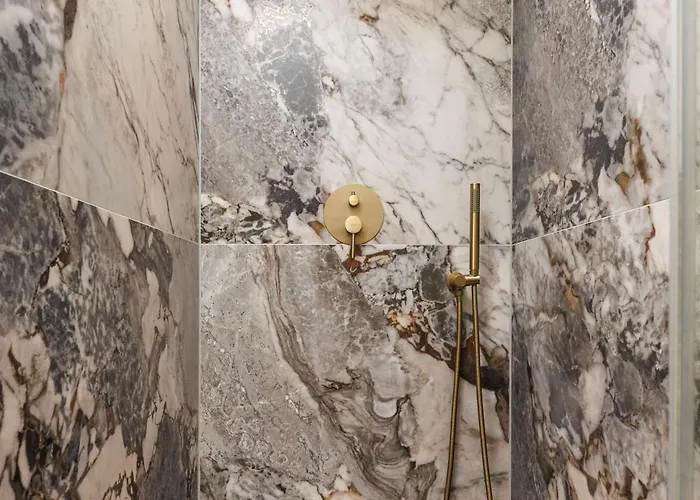 Roy Palace Appartement *